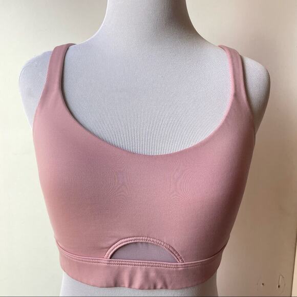 Victoria's Secret Sports Bra With adjustable straps / light pink/ Small - Picture 6 of 7